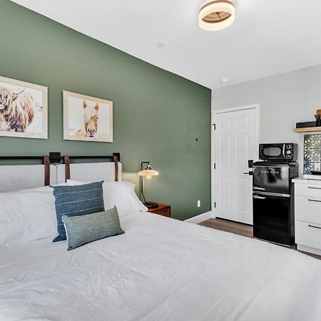 Single Bedroom - Queen Size. Heart Of Downtown Vista Ngoại thất bức ảnh