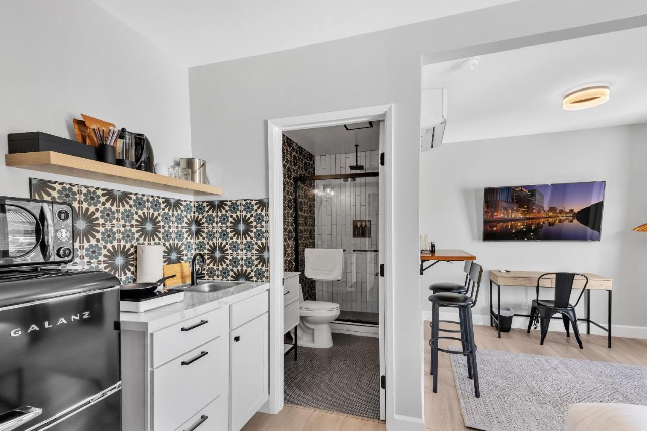 Single Bedroom - Queen Size. Heart Of Downtown Vista Ngoại thất bức ảnh